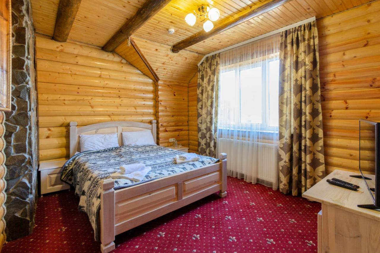 Hotel У Мар'Яни І Назара Jaremtsche Exterior foto