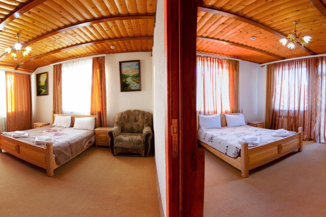 Hotel У Мар'Яни І Назара Jaremtsche Exterior foto