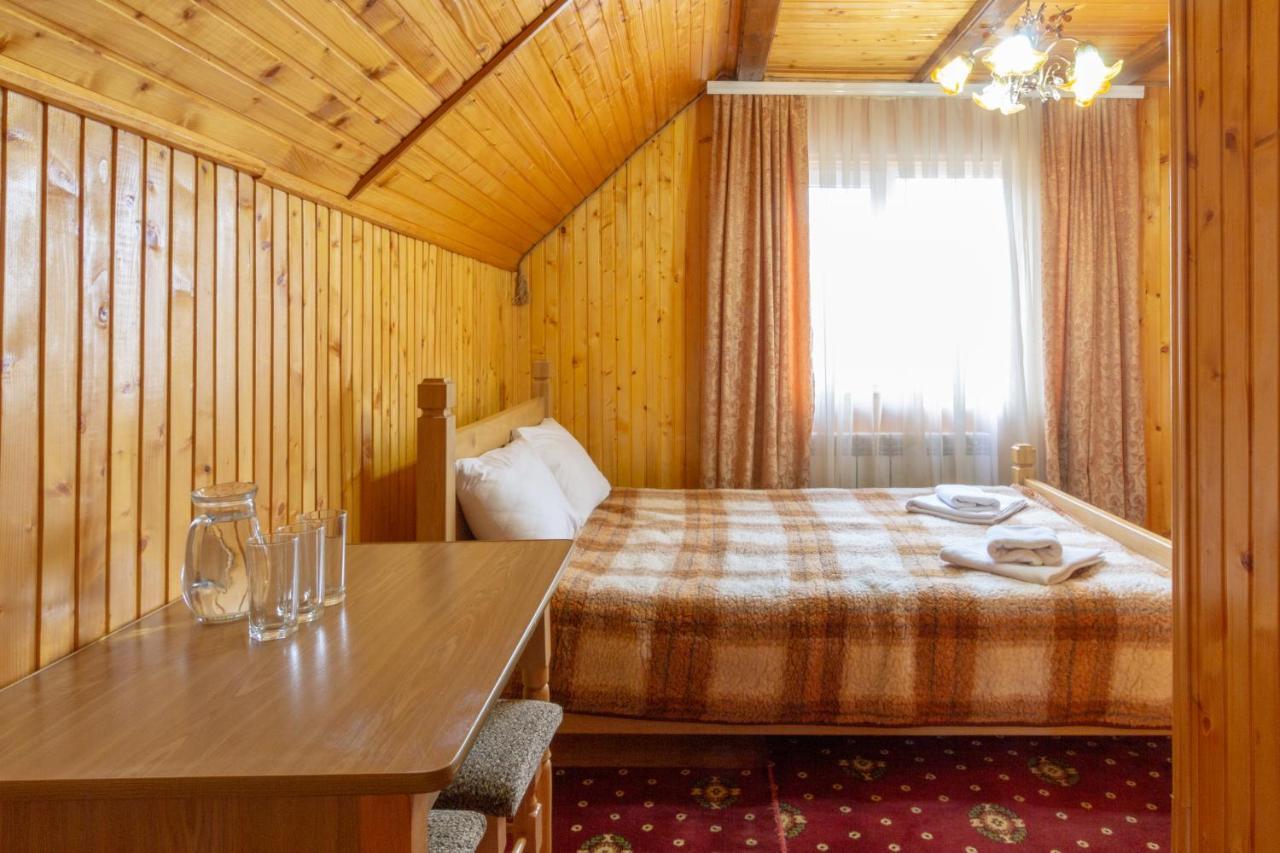 Hotel У Мар'Яни І Назара Jaremtsche Exterior foto