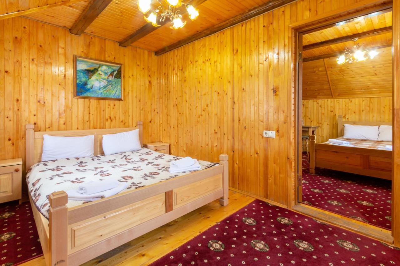 Hotel У Мар'Яни І Назара Jaremtsche Exterior foto