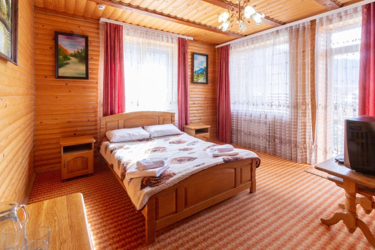 Hotel У Мар'Яни І Назара Jaremtsche Exterior foto