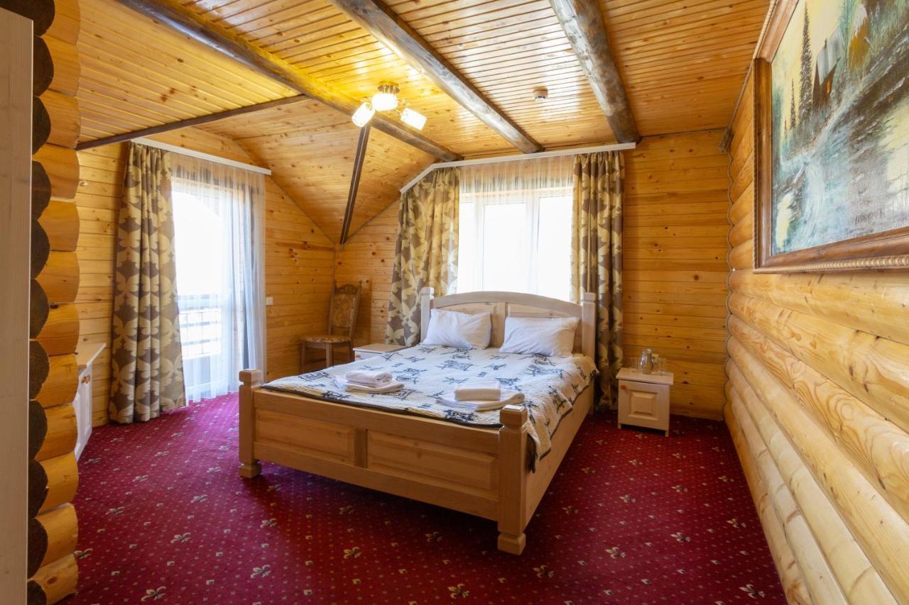 Hotel У Мар'Яни І Назара Jaremtsche Exterior foto